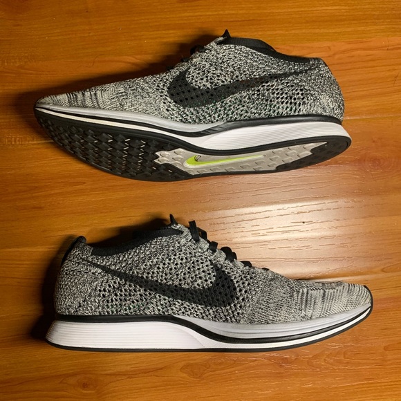 Nike Flyknit Racer Men’s size 10.5 - Picture 2 of 6